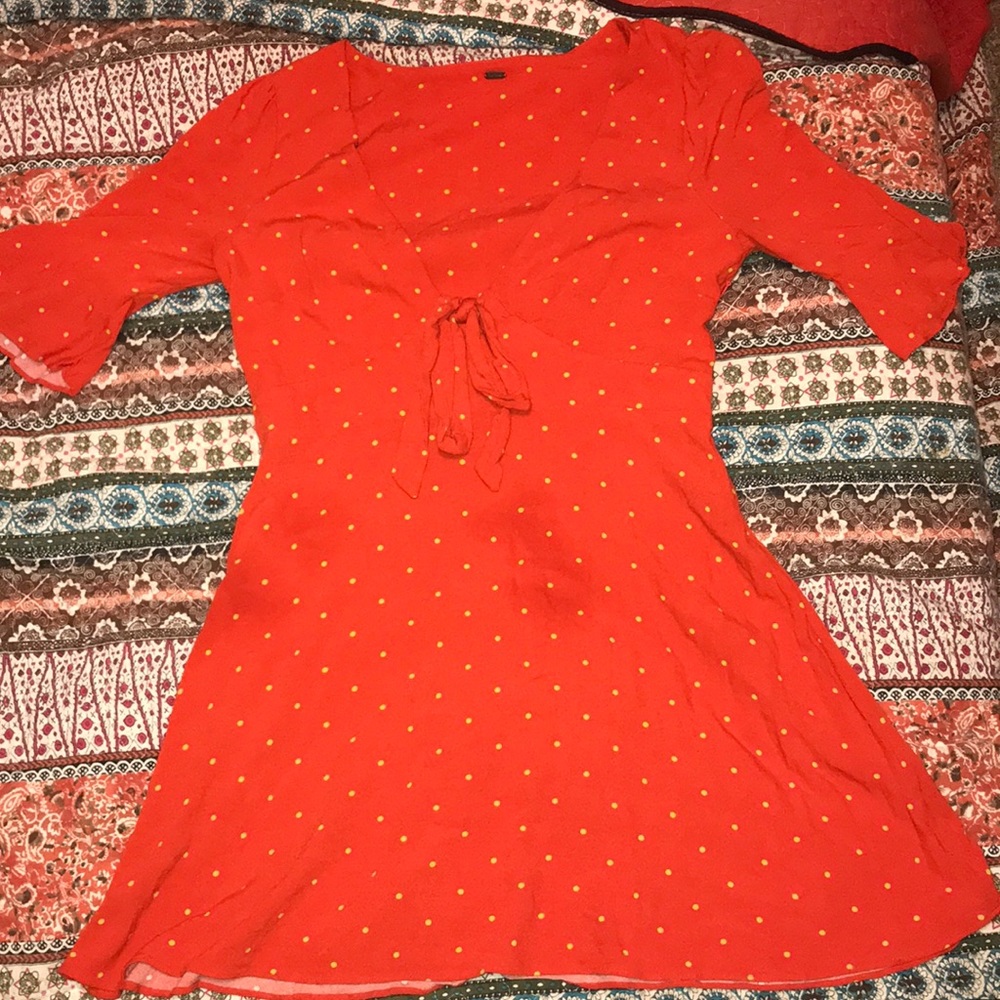 DRESS